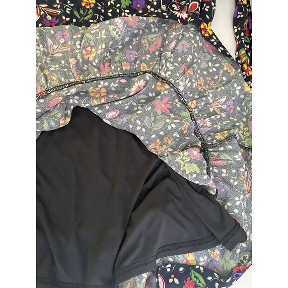 Zara Peplum Dress Size M Black Floral Varsity cuffs Long Sleeve Ruffle Hem - Picture 13 of 14